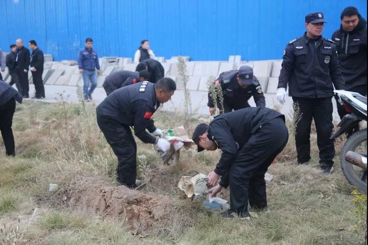 爱厂如家！让温馨整洁扮靓车棚... ...