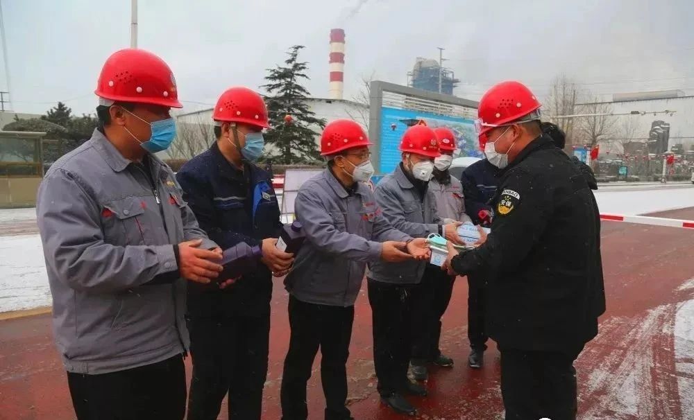 致敬雷锋，致敬这些向“疫”而行的冀钢人！